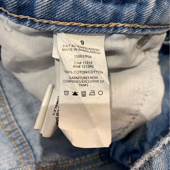 Garage Jean Shorts Distressed Size 9 - Picture 7 of 7